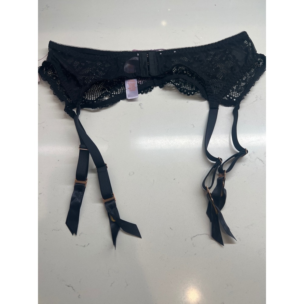 Savage X Fenty Black Floral Lace Garter Belt Rose Gold Hardware NWT 2X - Picture 3 of 9